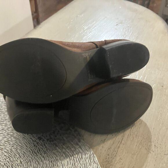 Daytrip boots*must bundle* - Picture 6 of 7